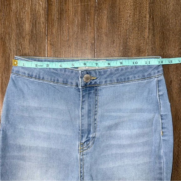 WE THE FREE Pull-On Flare Jeans Blue Boho - Picture 5 of 13